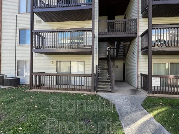 208 Wells Ct, Hampton, VA 23666