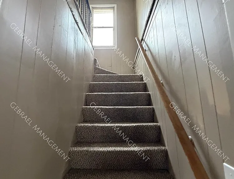 806 Alvord Ave — Photo 7