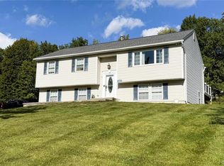 12 Yale Dr, Highland Mills, NY 10930
