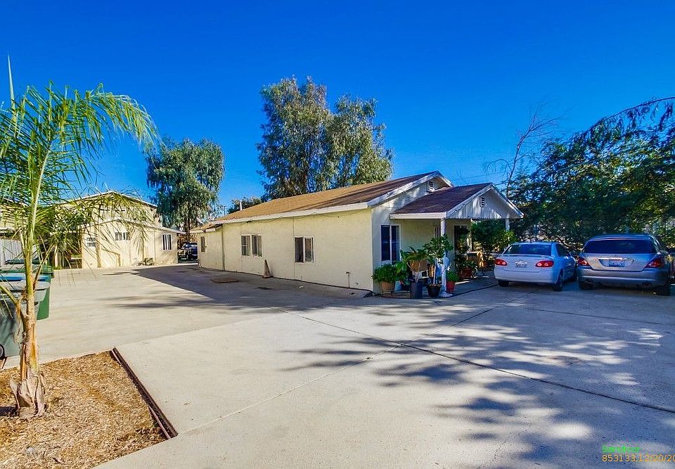 1st image of 500 N Fig St