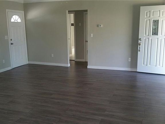 5th image of 3038 Fernwood Ave