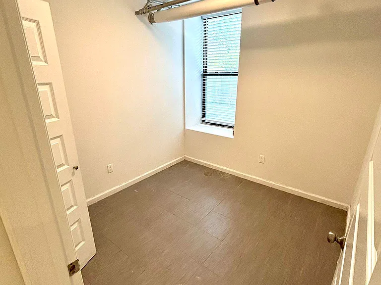 41-21 Denman St #B1 — Photo 9