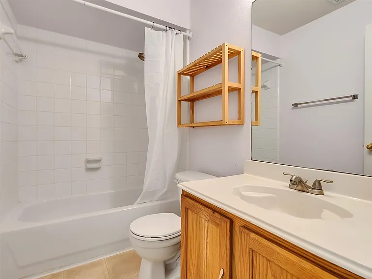 13315 Georgetown Dr — Photo 28