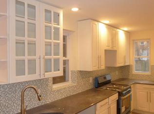 724 E 222nd St, Bronx, NY 10467