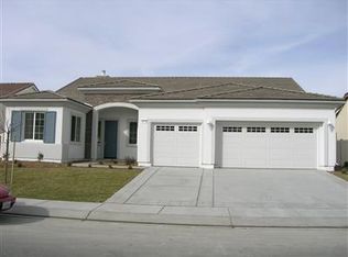 19772 Rosemary St, Apple Valley, CA 92308