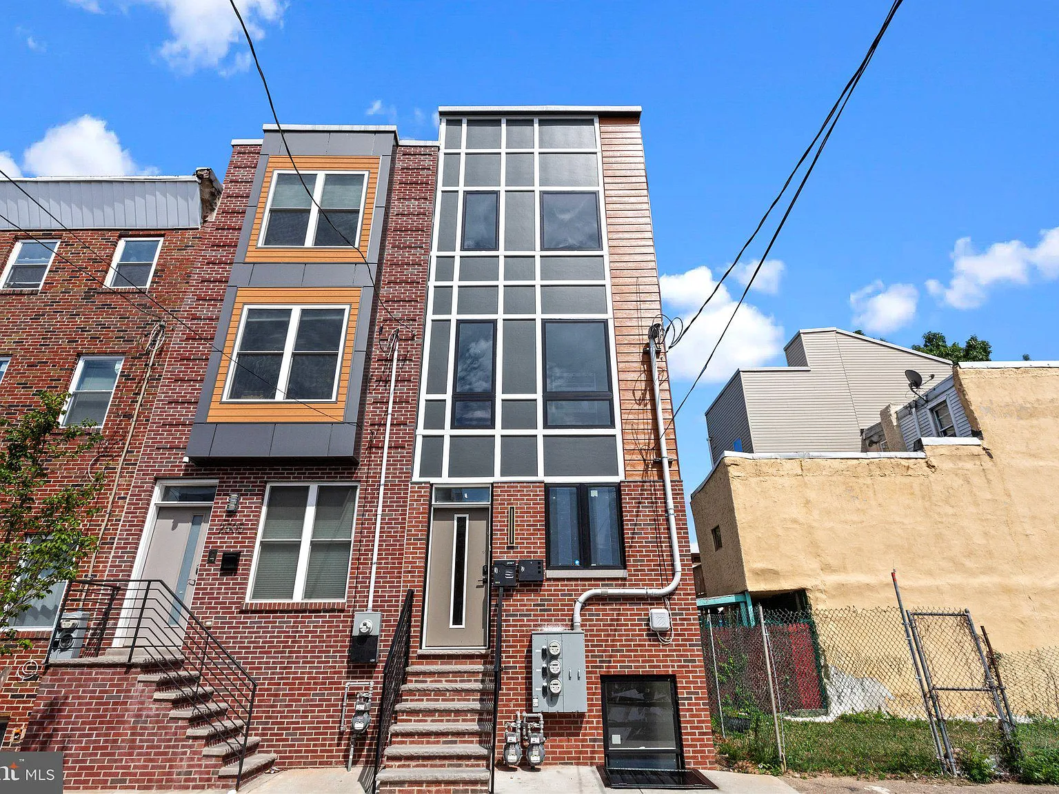 2 bed, 1.0 bath, 950 sqft, $1,650 — Photo 2
