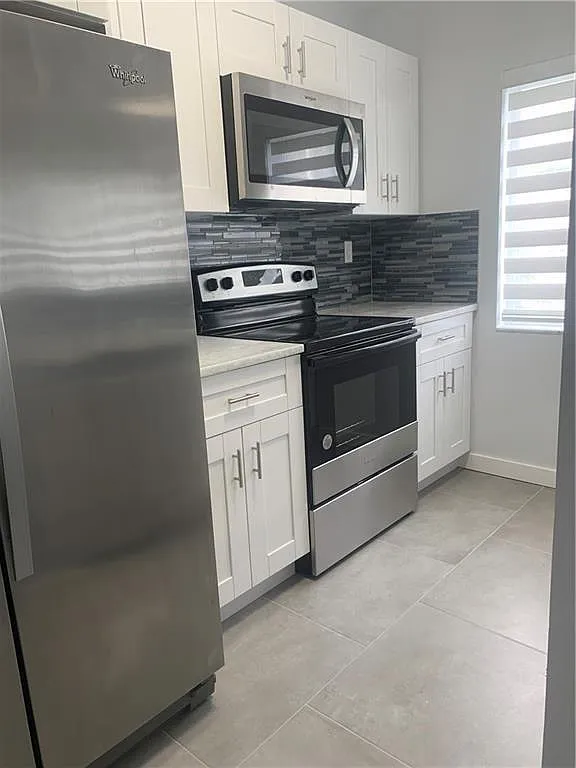 3 bed, 2.5 bath, 1351 sqft, $2,799 — Photo 3
