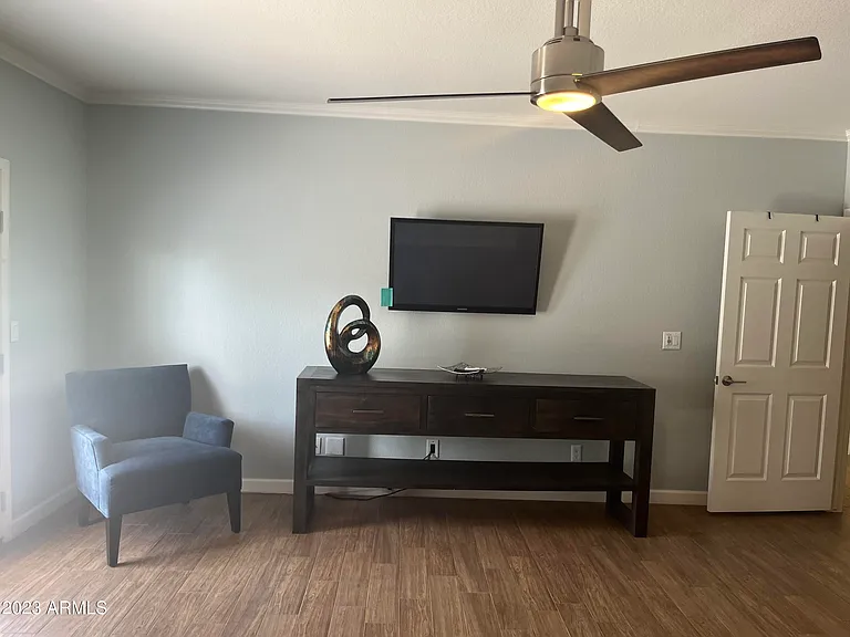5508 E Kelton Ln — Photo 17