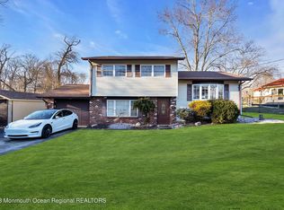 12 Juniper Ln, Jackson, NJ 08527