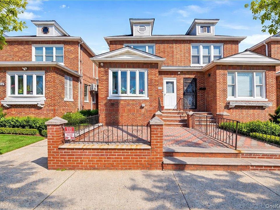 1st image of 2734 Pearsall Avenue