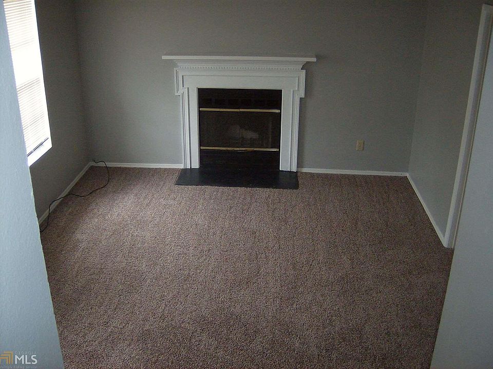 2nd image of 5513 Panola Pl #32