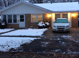 3137 Phillips Ave, Steger, IL 60475