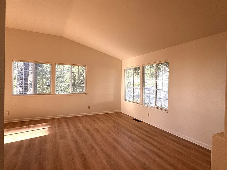 146 Northridge Dr — Photo 13