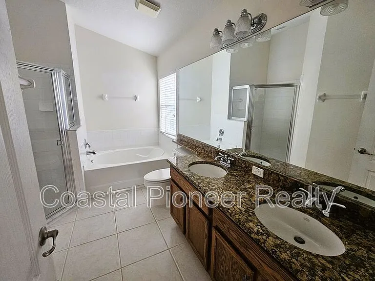 3220 Clover Blossom Cir — Photo 16