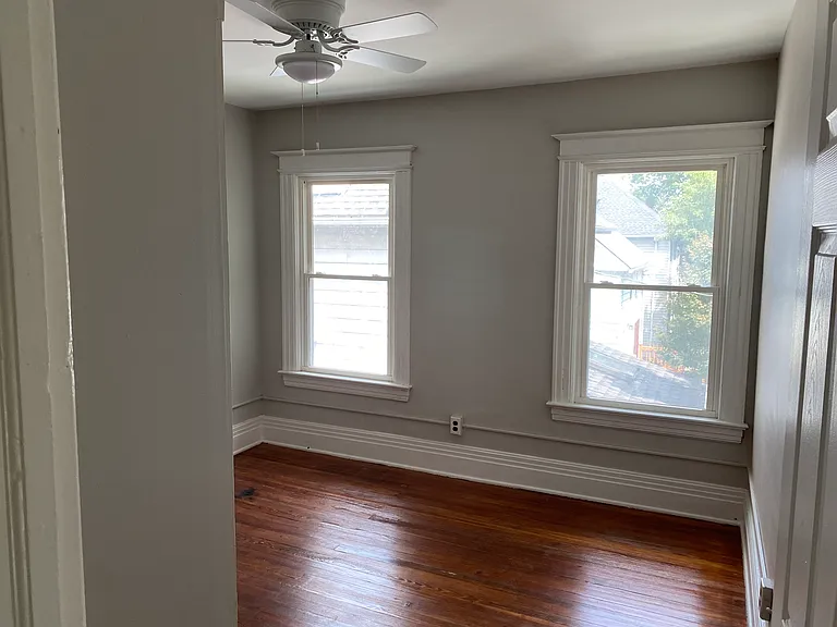 64 Nelson St #64 — Photo 7
