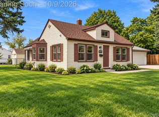 20875 Elroy Ave, Warren, MI 48089