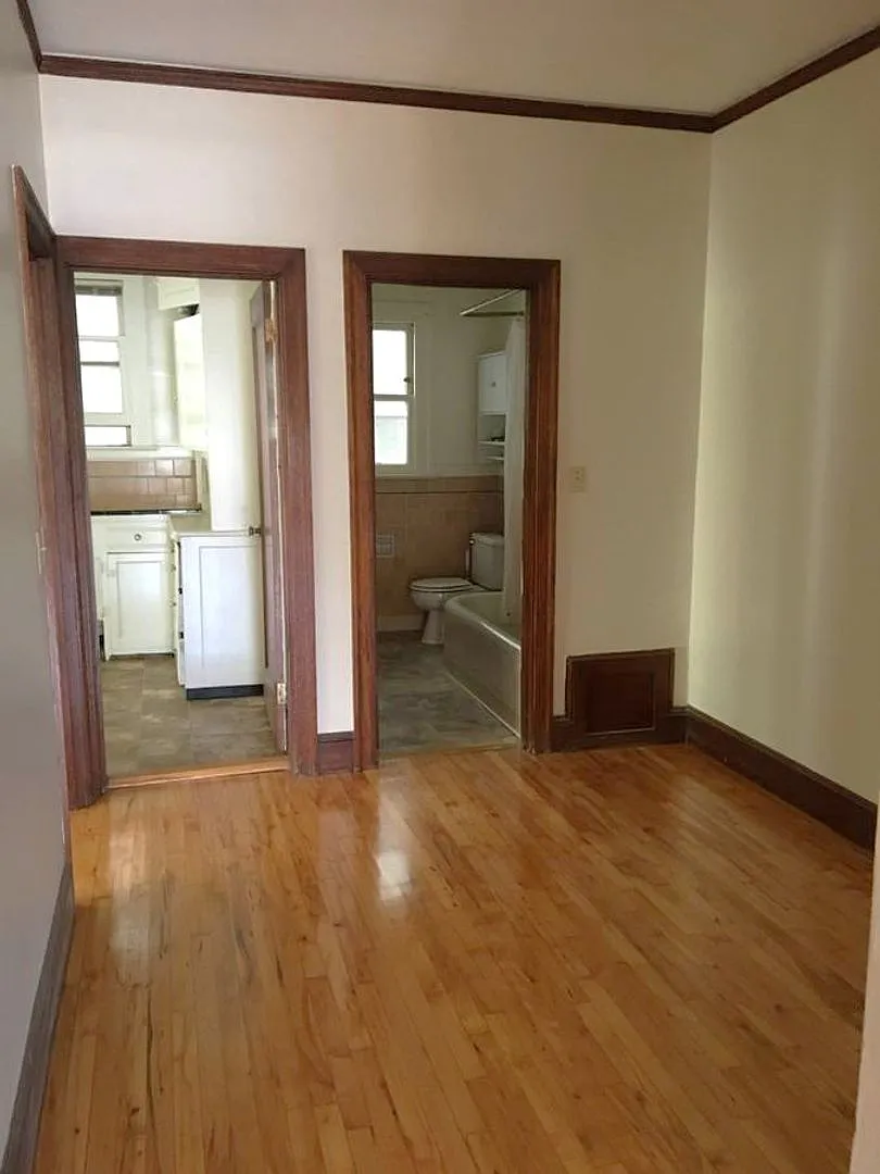 2533 Durant Ave — Photo 4