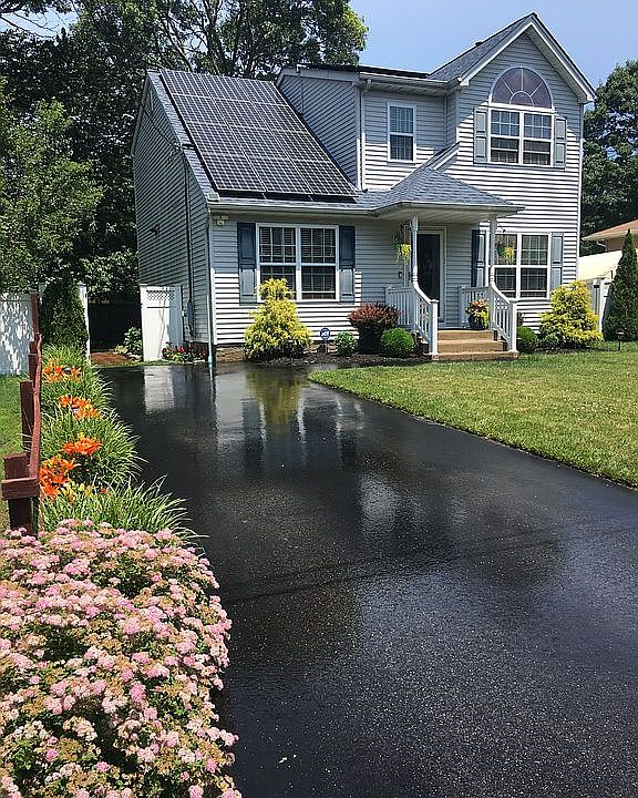 1st image of 15 Sherwood Dr