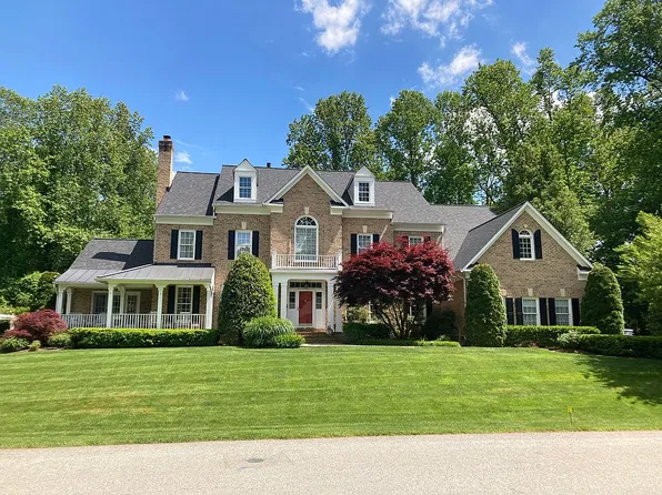 3460 Monarch Dr, Edgewater, MD 21037