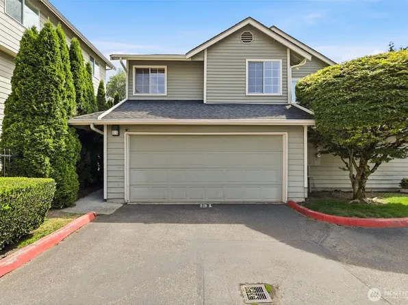 9825 18th Avenue W #B1, Everett, WA 98204