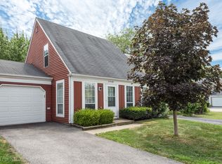 29W469 Hawthorne Ln, Warrenville, IL 60555