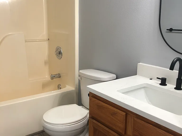 5888 Cedar St — Photo 9