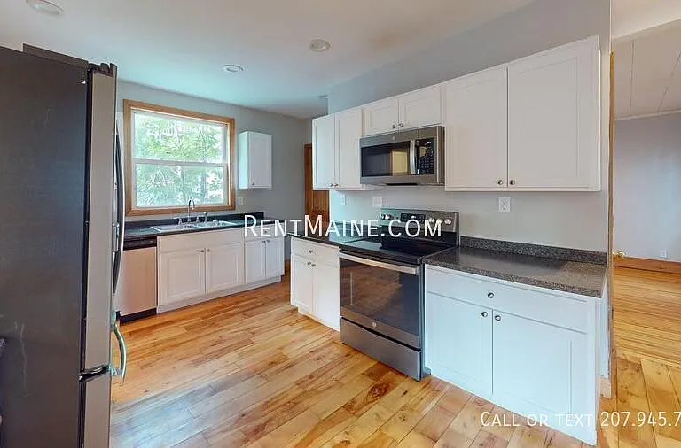 118 Grove St #2 — Photo 1