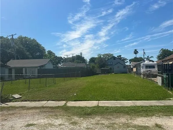 768 Avenue D, Westwego, LA 70094