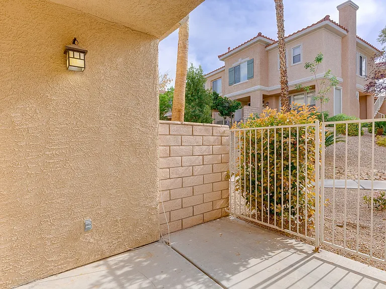 251 S Green Valley Pkwy #5111 — Photo 11