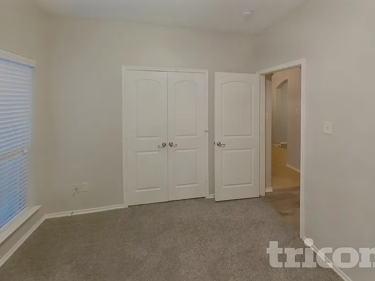 1812 Fairbanks Dr — Photo 12