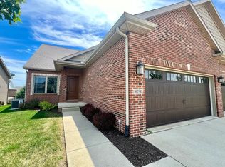 1615 B Delane Dr, Mahomet, IL 61853