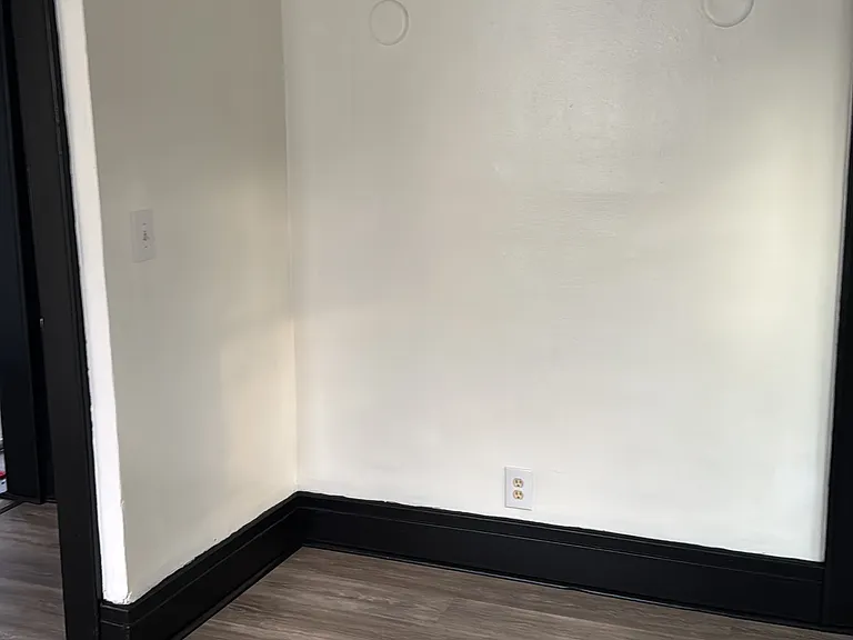 130 Mather St #2 — Photo 10