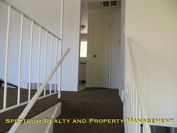 3rd image of 3846 W Piccadilly Cir