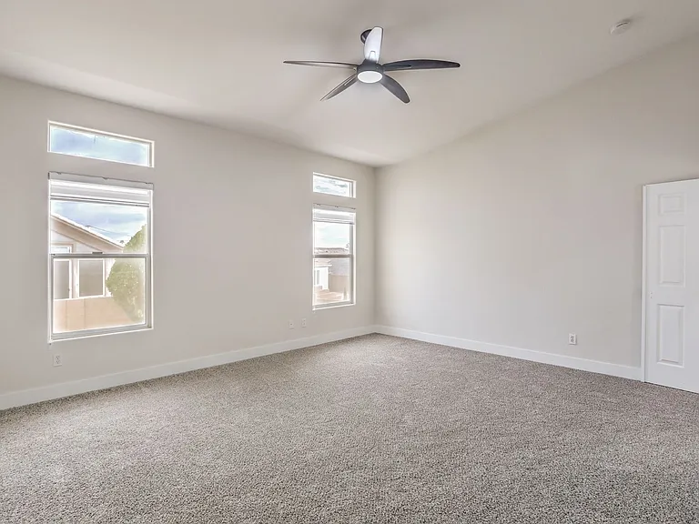 8910 Minsk Ct — Photo 22