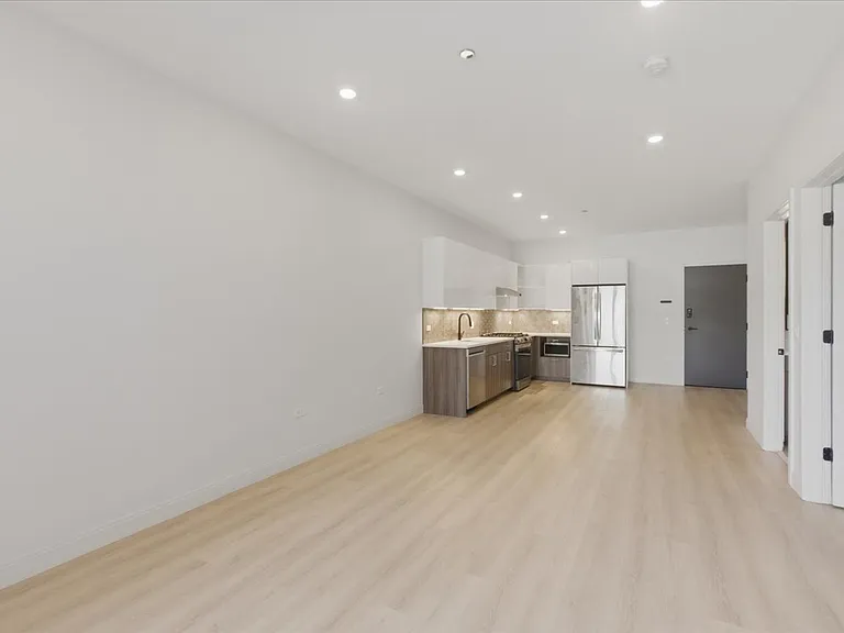 948 W Sunnyside Ave #201 — Photo 8