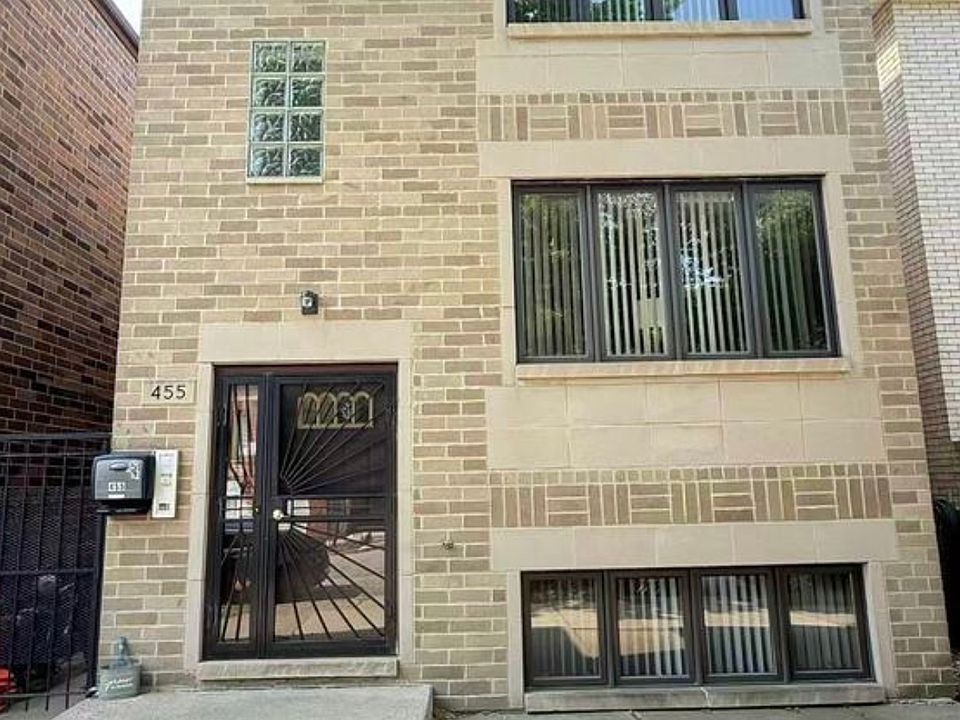 1st image of 455 W 37th St