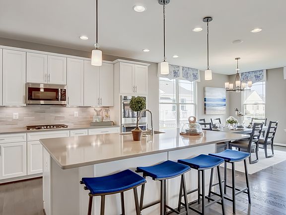 Kitchen with breakfast bar seating