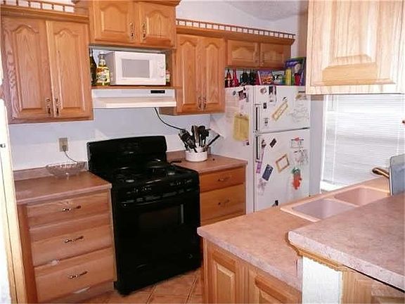 4th image of 11410 Woodviolet Dr