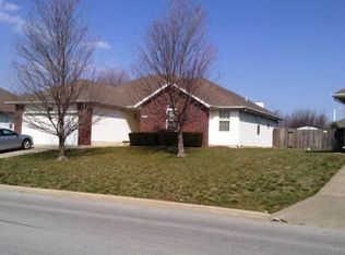 1109 W Cobblefield Way, Ozark, MO 65721