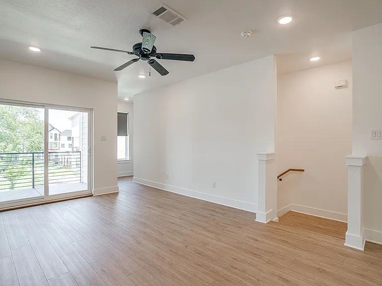 2341 Benbrook Blvd — Photo 54