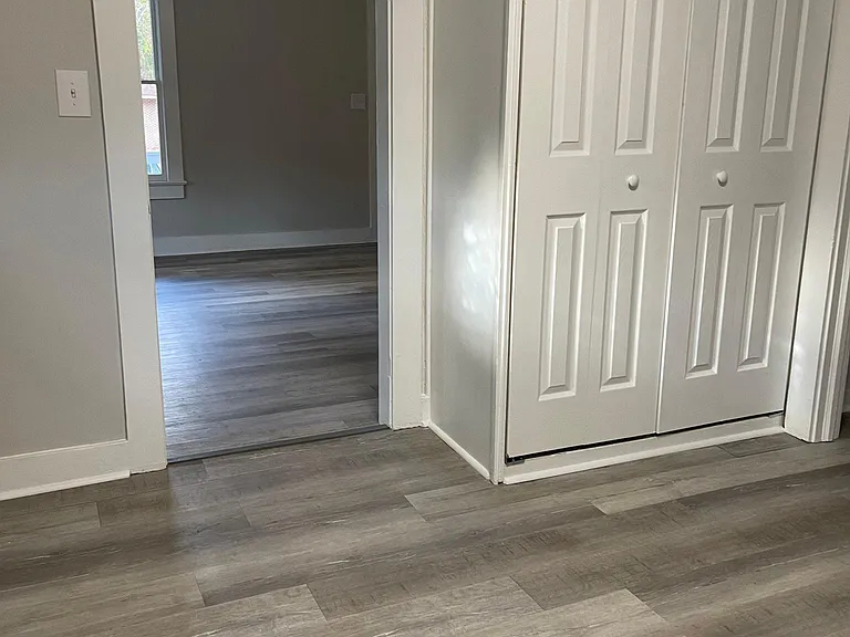 Kitchen or bathroom closet