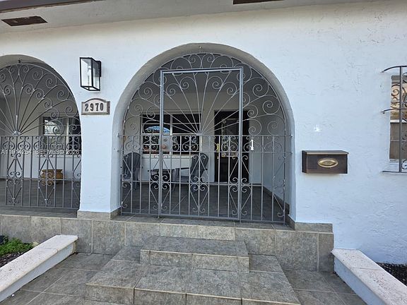 4th image of 2970 SW 17th St