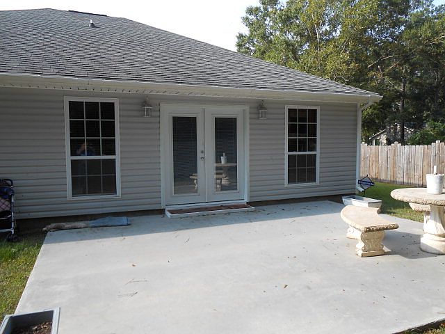 2nd image of 105 Cary Ln
