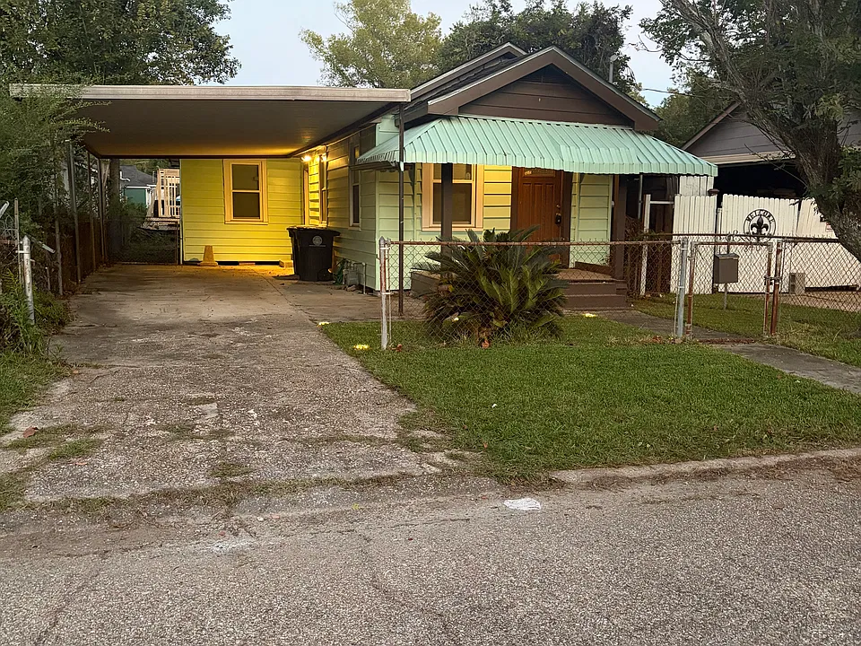 840 Progress St