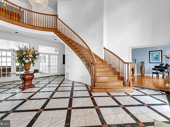 5th image of 11501 Riverview Rd