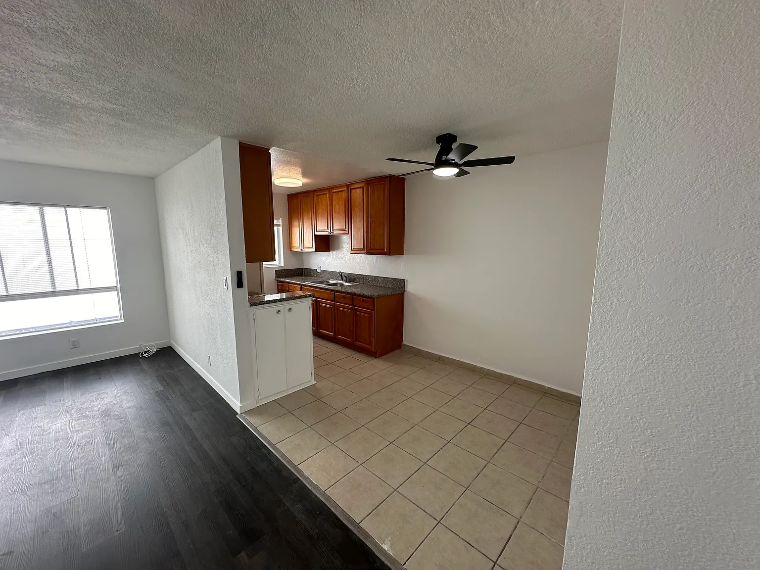1 bed, 1000 sqft, $1,800 — Photo 2