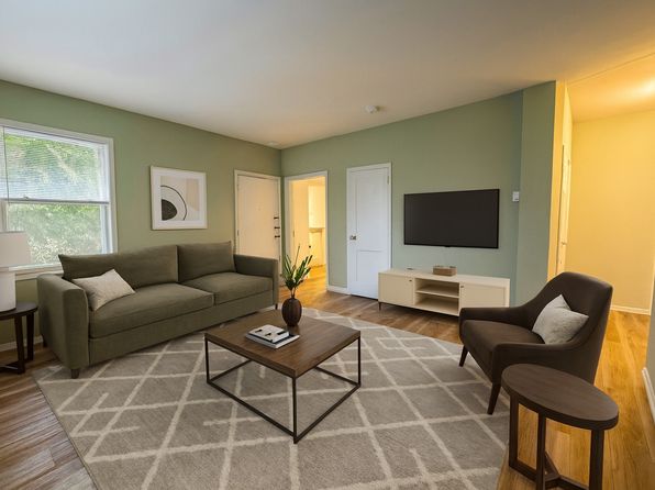 674 Perth Pl APT A