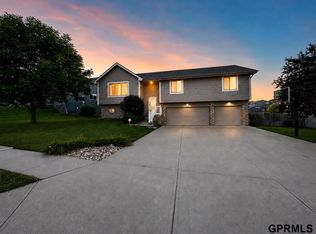 4810 N 175th St, Omaha, NE 68116