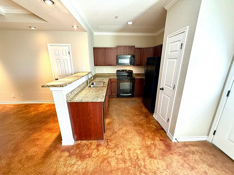 6406 Attucks Ln — Photo 5