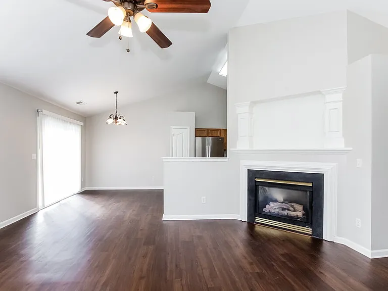 10120 Green Hedge Ave — Photo 3